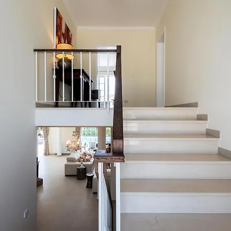 Vila Casa *