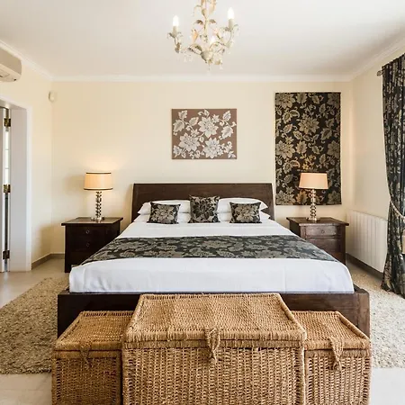 Vila Casa *